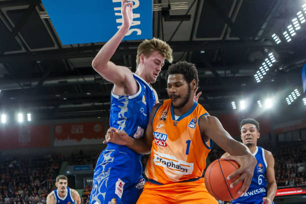 端房产在经 端房产在经