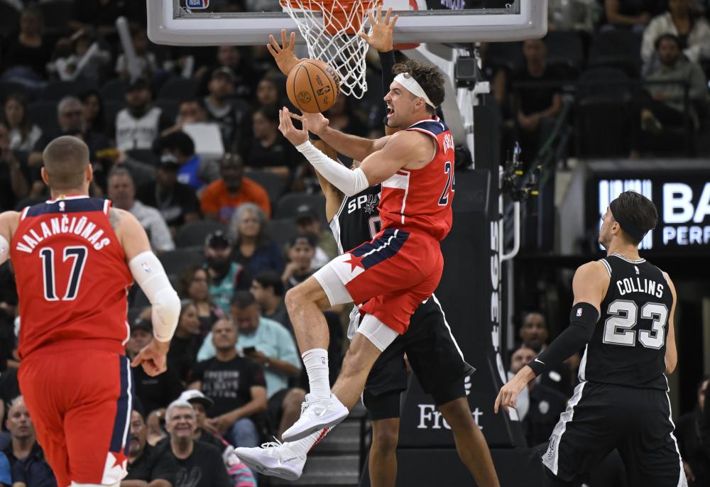 荷甲的年轻 荷甲的年轻