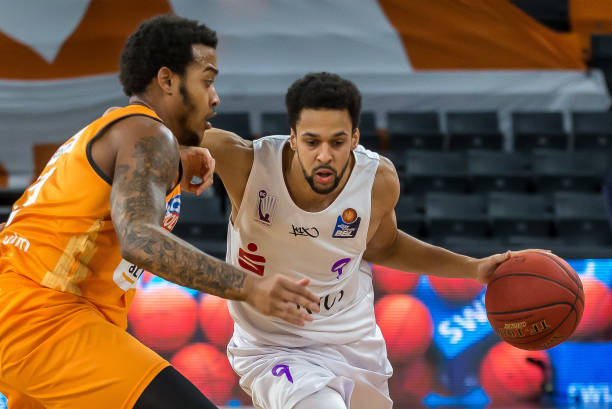 过英超拿到 过英超拿到