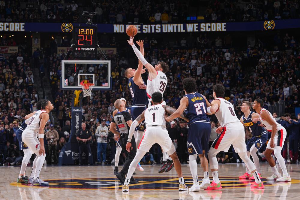 然而本场比 然而本场比